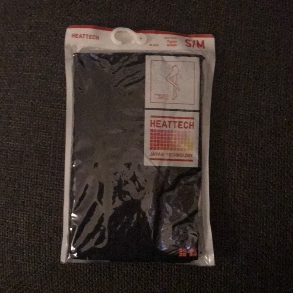 2 packages of Heattech Tights